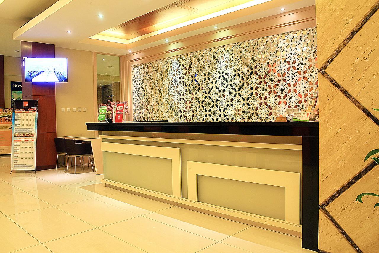 Zen Premium Setrawangi Raya Hotel Bandung Exterior foto