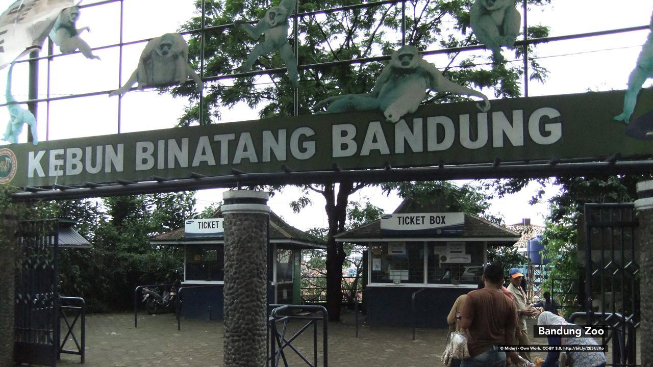 Zen Premium Setrawangi Raya Hotel Bandung Exterior foto