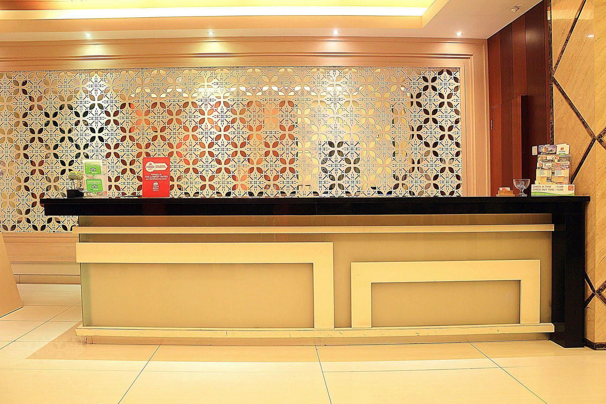Zen Premium Setrawangi Raya Hotel Bandung Exterior foto